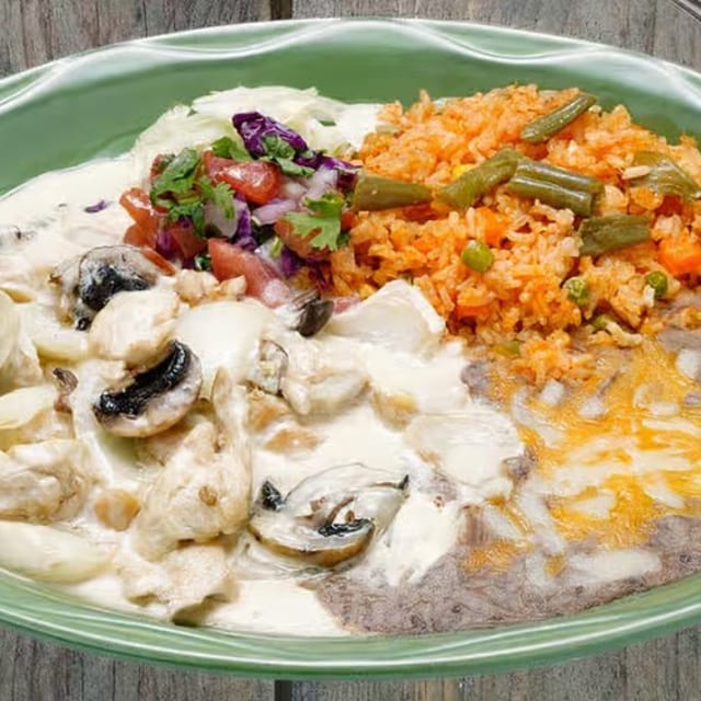 Pollo a la Crema.